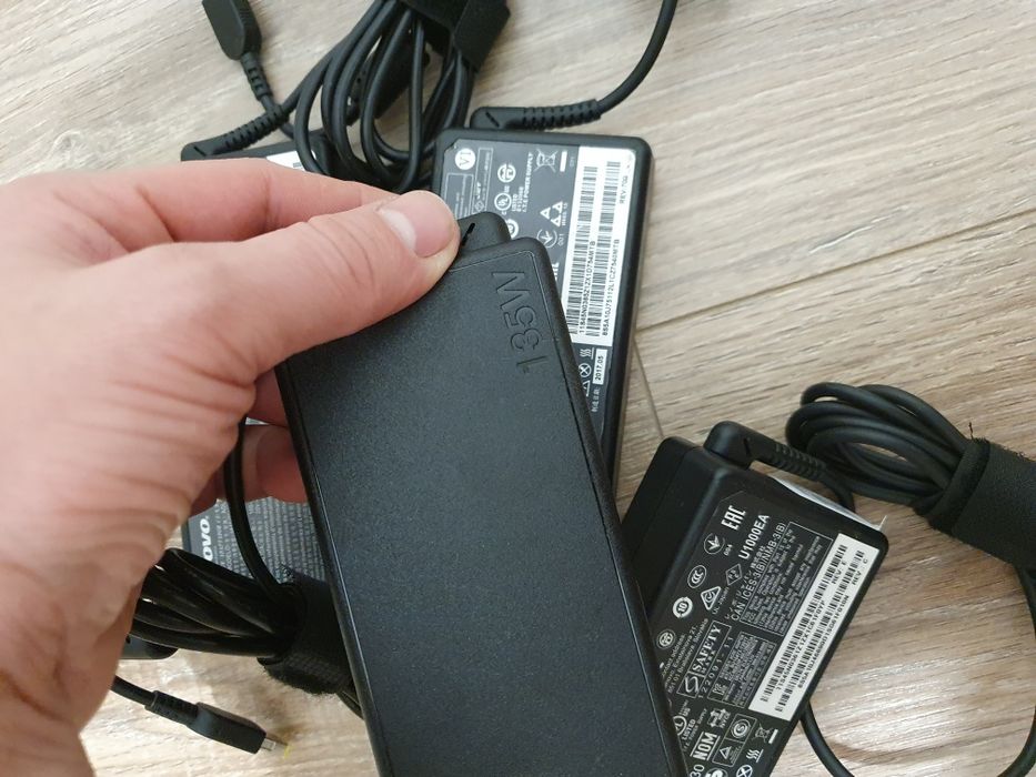 Зарядка зарядное блок питания Lenovo USB Pin 135w оригінал