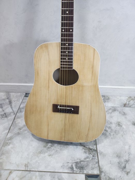 Гітара ручна робота