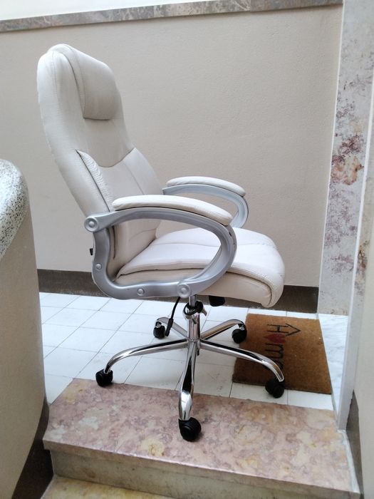 Cadeira Secretária Ergonómica XL em tecido bege