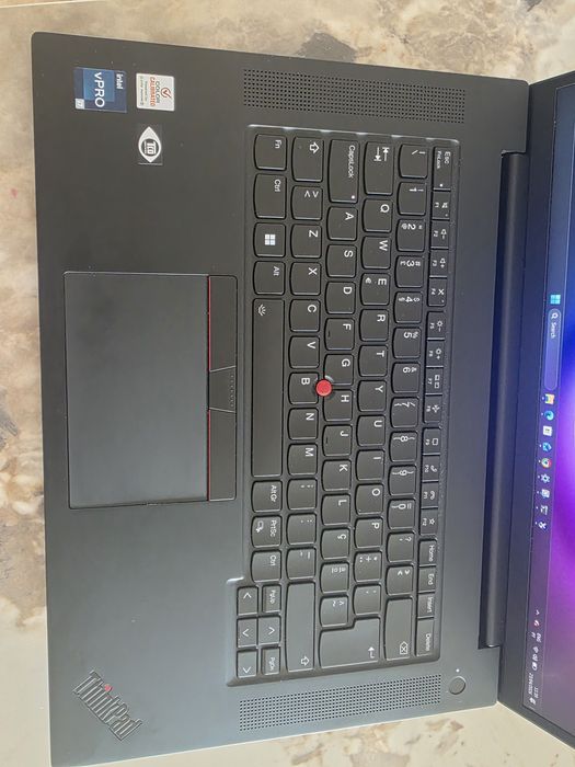 Lenovo ThinkPad P1 (i7 12ª Gen / 64GB RAM / RTX 3050 Ti / 1TB SSD)