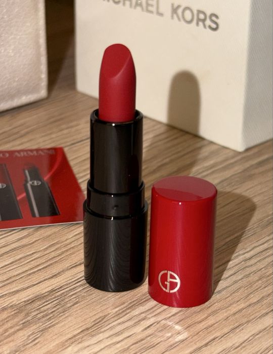 Pomadka Giorgio Armnai lip power 400 1.4g