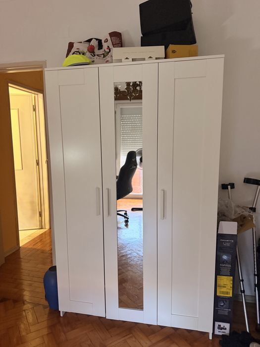 Roupeiro com espelho ikea