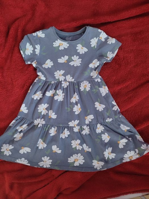 Sukienka z krótkim 110