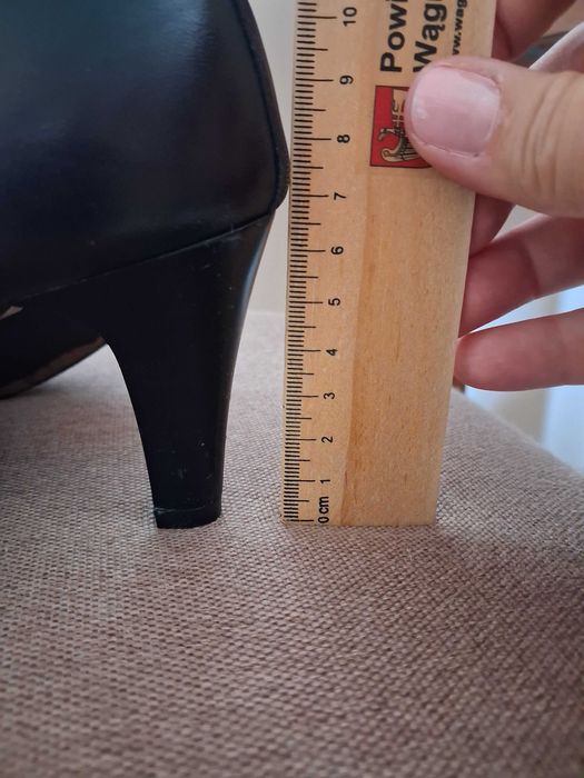 Buty damskie Lasocki, czółenka ze skóry, rozm. 37 i 1/2, 37,5
