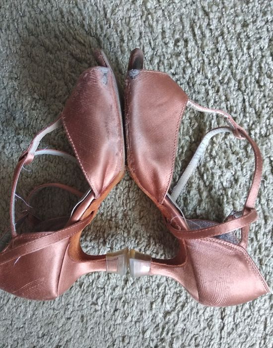 Туфли танцевальные разные