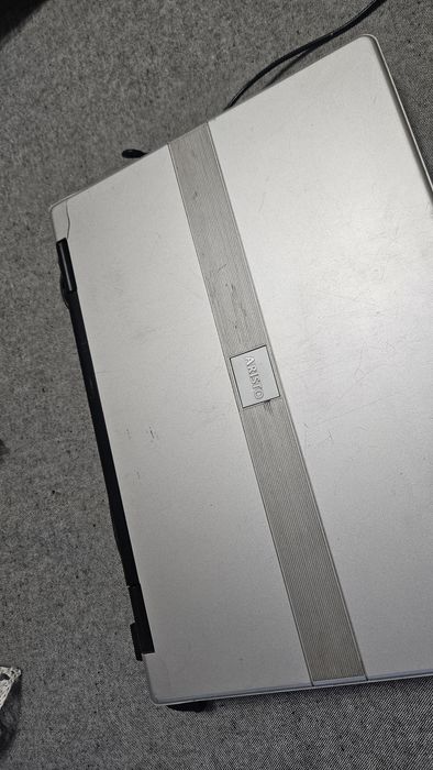Laptop Aristo Smart 350V sprawny wraz z ładowarką