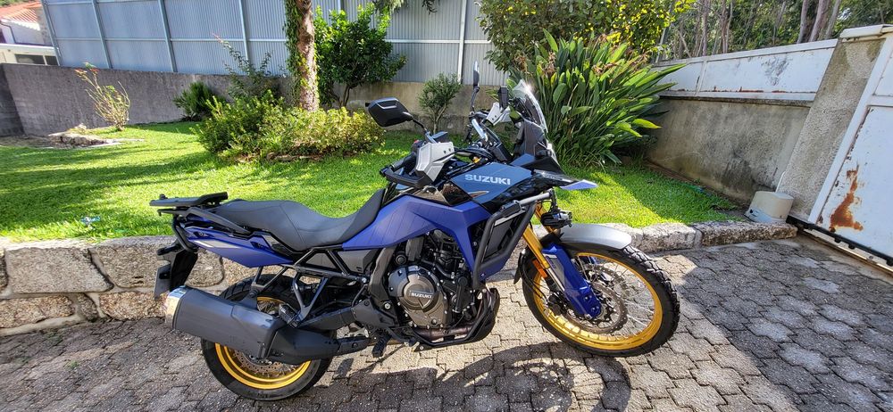 Vendo suzuki v-strom 800de