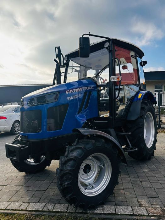Traktor Farmtrac 555 DTC V nowy klimatyzacja kabina dostępny od ręki