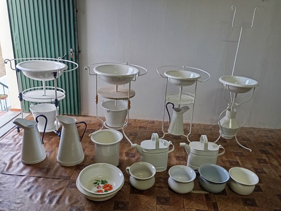 Lavatórios restaurados  com acessórios