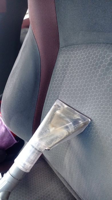 Higienização profissional de estofos