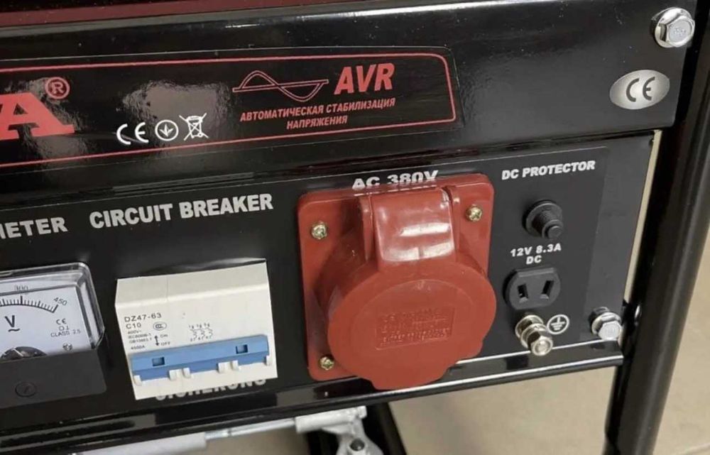 Генератор бензиновый HONDA 2.4 кВт 3-фазный +AVR