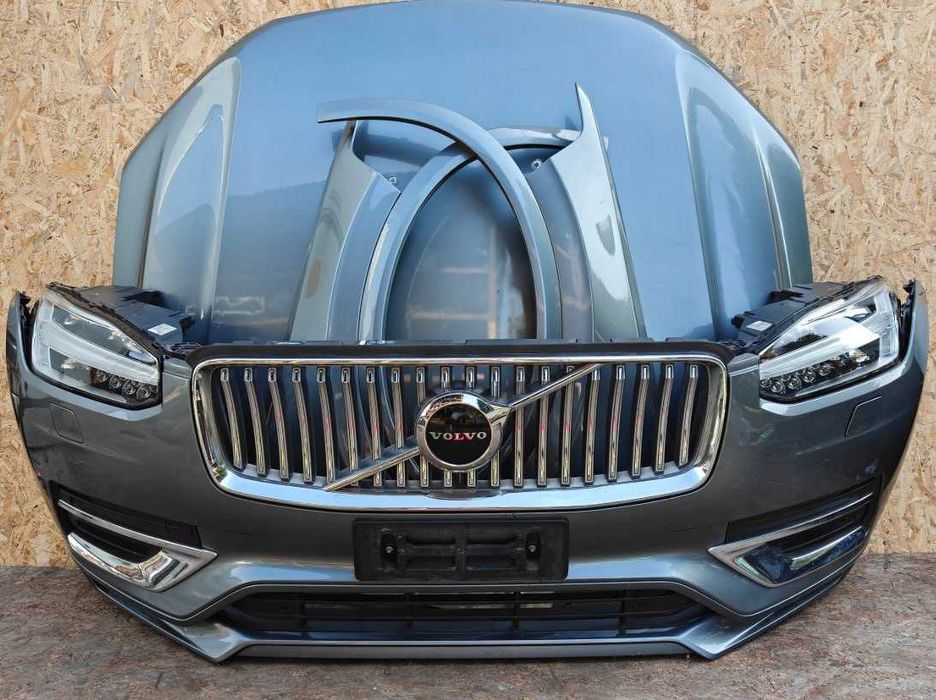 Передній бампер Volvo XC90 Комплектний перід з фарами.