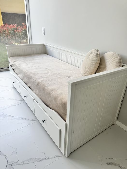 Cama individual/dupla com 3 gavetas 2 colchoes, branco