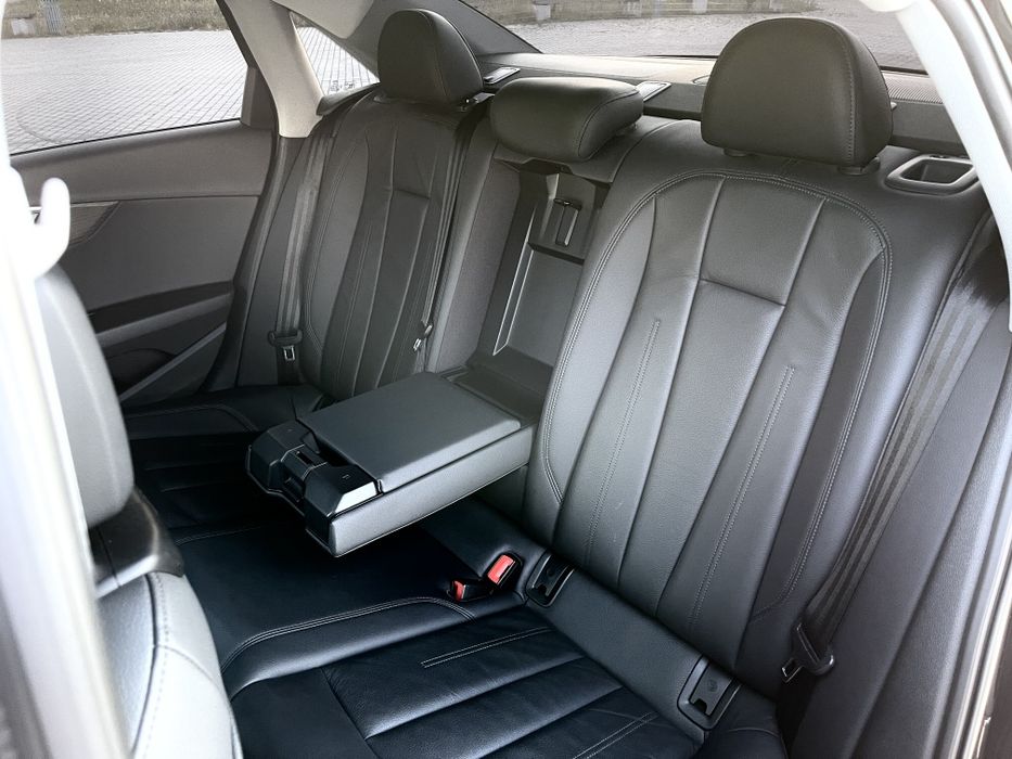 Audi A4 2019 VIN WAUGMAF41KA058891 фото оголошення 11 з 17