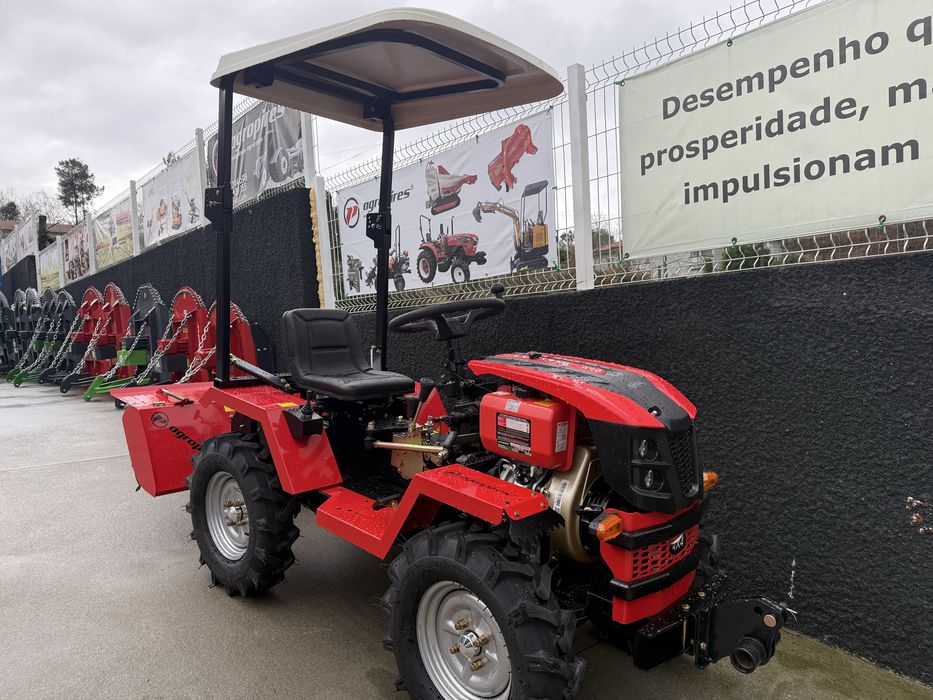 Mini trator a diesel 4x4