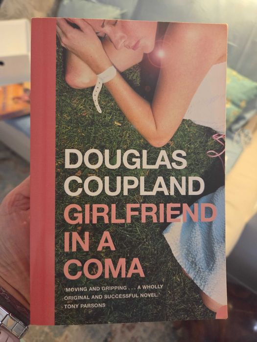 Livro Girlfriend in a Coma - Douglas Coupland (Inglês)