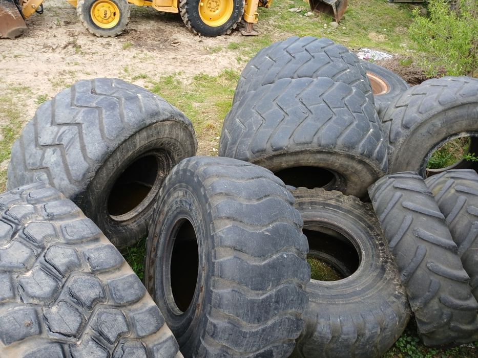 Opony do wozideł Bell Volvo