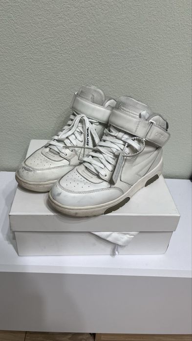 Off white mid 41