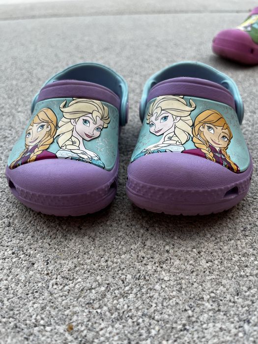 Crocs rozmiar 4c5 EU 20 Disney Frozen Anna Elsa