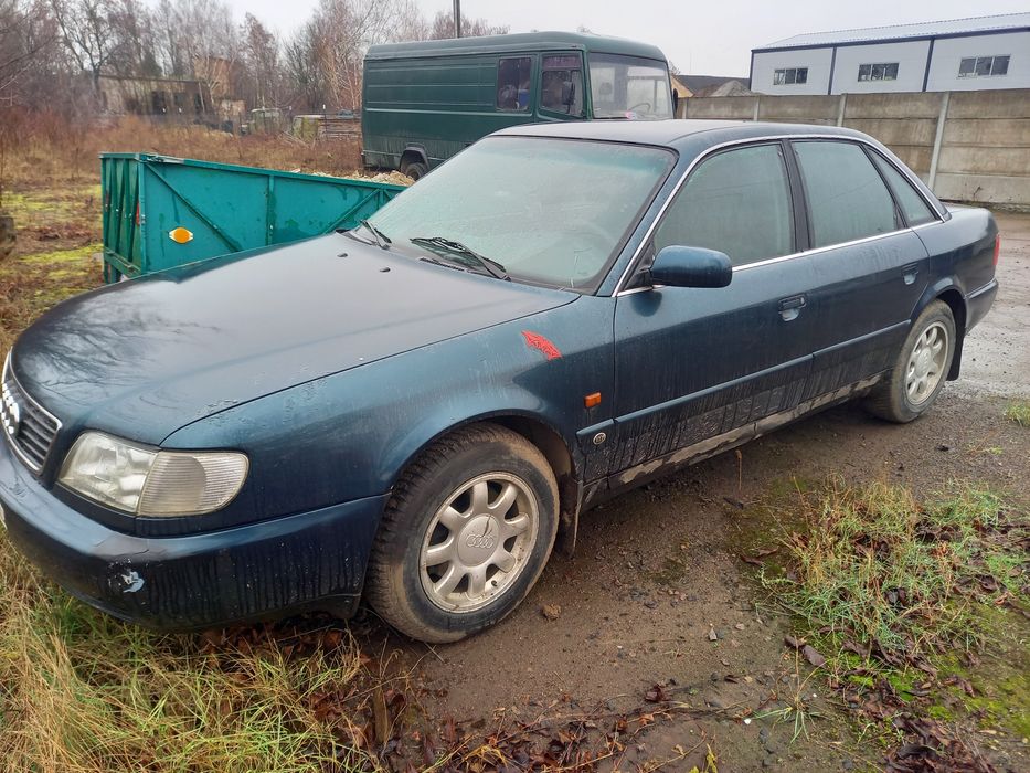 Продам  Ауді  А6.