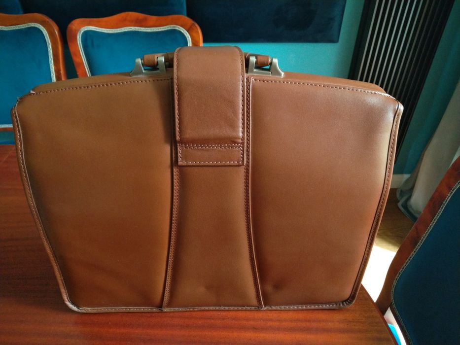 Aktówka skórzana McKlein brązowa na laptopa