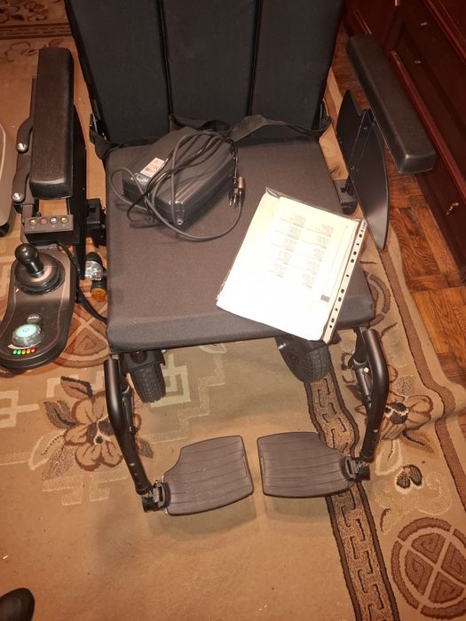 Електричний інвалідний візок Turios