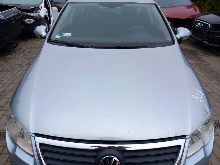 VW PASSAT B6 MASKA POKRYWA SILNIKA KOLOR: LB5M