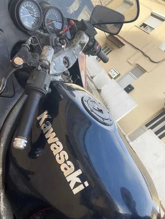 vendo ou troco zzr600 1700€ leva hoje