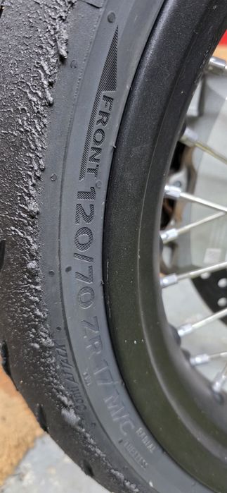 Opony do ktm 690smrc