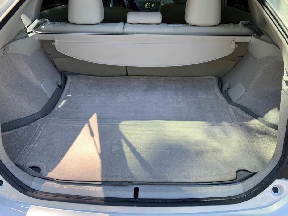 Toyota Prius Four      2015