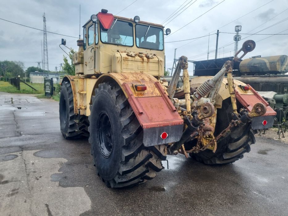 Kirowiec V12 piękny stan