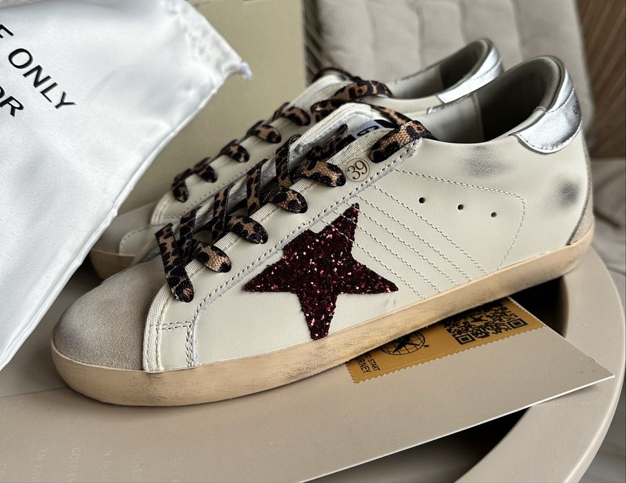 Кеди Golden Goose GGDB у наявності.Натуральна шкіра.