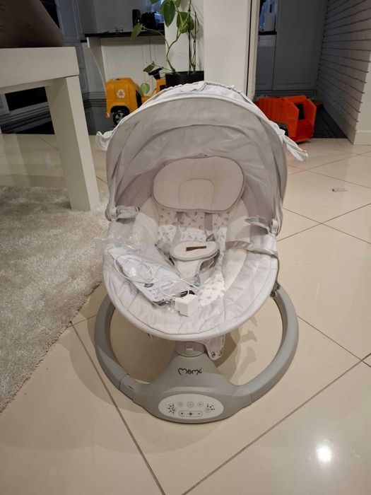 Leżaczek bujaczek Momi