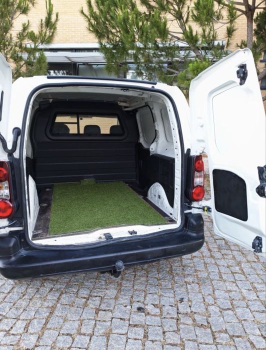 Citroen Berlingo 1.6 hdi 75cv 3 lugares ( RESERVADA )