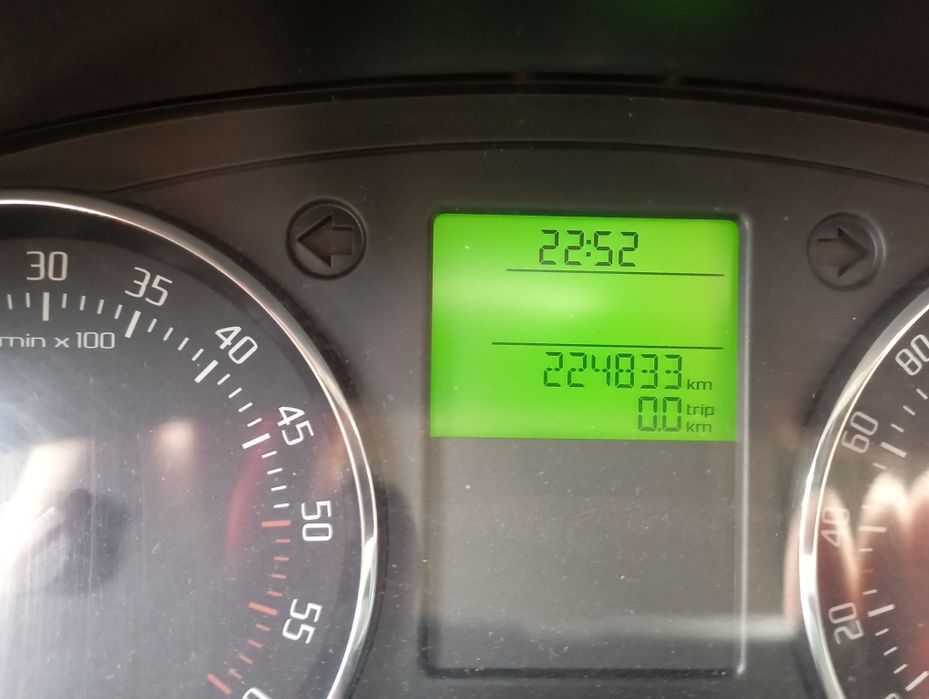 Продам машину Skoda Fabia