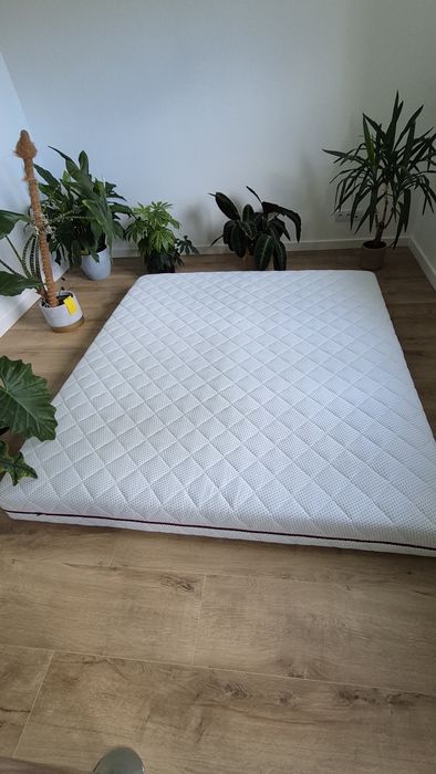 Materac 200x180cm Janpol średnio twardy