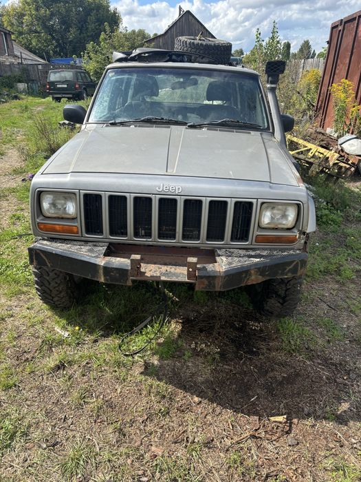 Капот cherokee xj