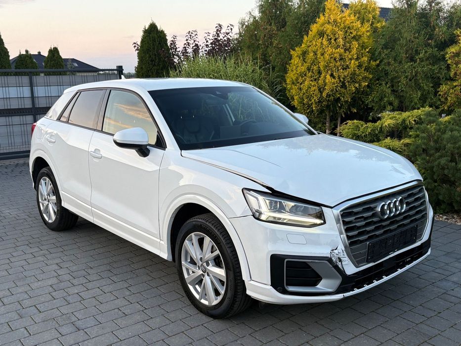 Audi Q2 Quattro/ Automat/ Skóra/ Full LED/ Kamera/ Navi/ lekka szkoda z DE !!!