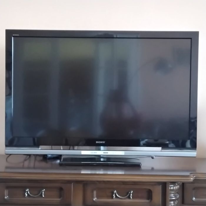 Телевизор Sony Bravia 52-дюйма KDL-52W4000 .