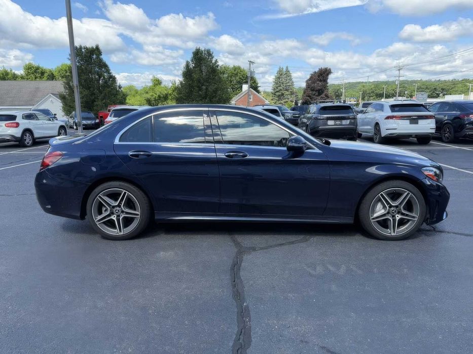 Mercedes-Benz C300      2020