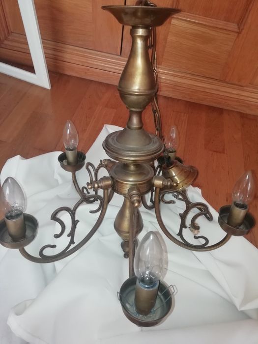 Chandelier