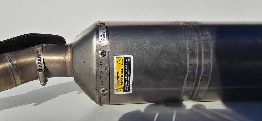 Kawasaki KLZ 1000 Versys Tłumik Wydech Akrapović 15-17r