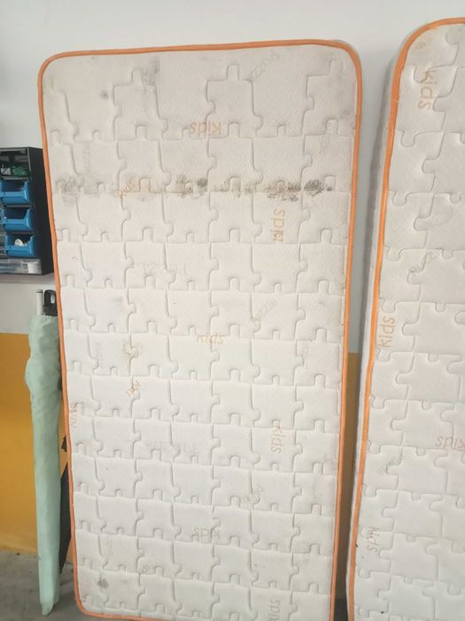 Colchões usados - tamanho individual