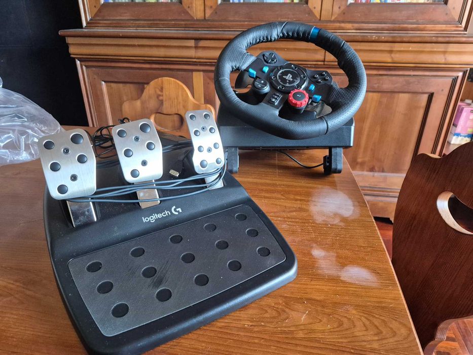 Volante + Pedais Logitech G29 Driving Forceracing Multiplataforma