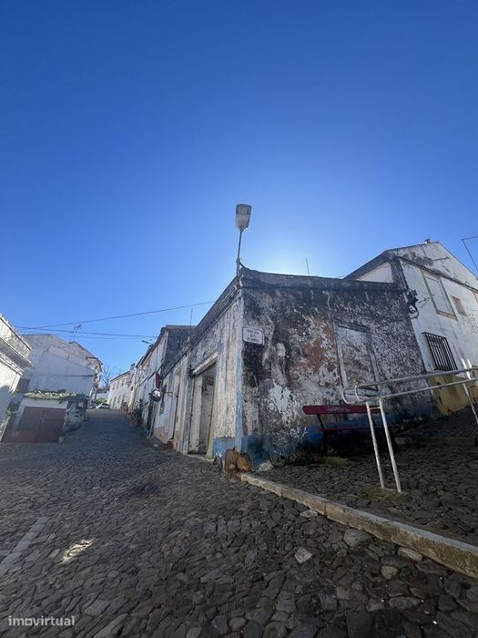 Ruína com Projecto Aprovado para T1 !!! — Nossa Senhora Da Vila, Nossa Senhora Do Bispo E Silveiras, Évora