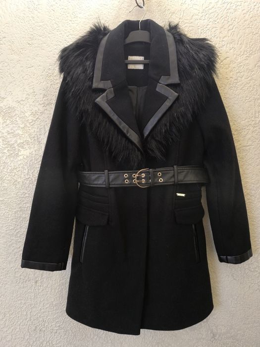 Пальто  жіноче Guess p.M-L