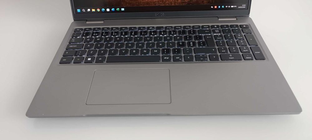 Dell Latitude 15 5520/Ecrã 15.6/i5 11ªger/16GB RAM/NVME/Thunderbolt
