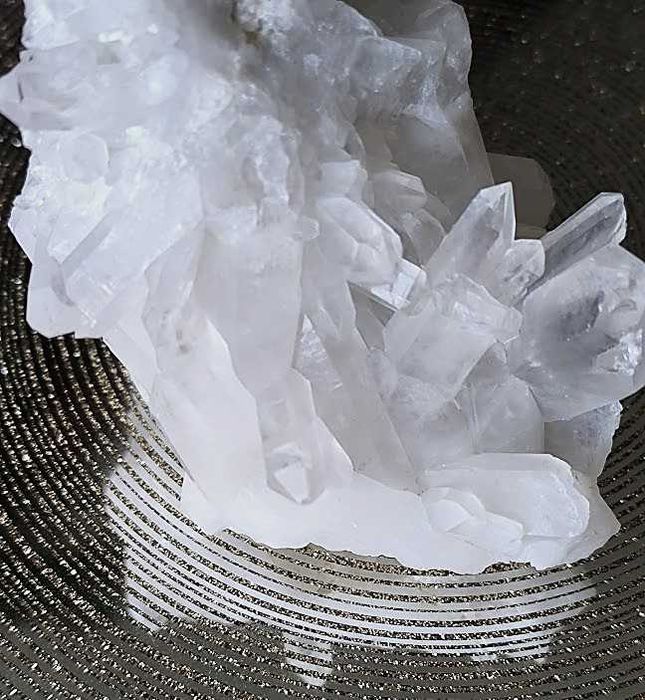 Mineral de quartzo branco e cristal. Harmonioso e Curativo    Novo