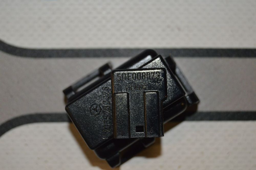 SENSOR LUZ LUZES LUMINOSIDADE UNIDADE CONTROL HELLA 2038202426
