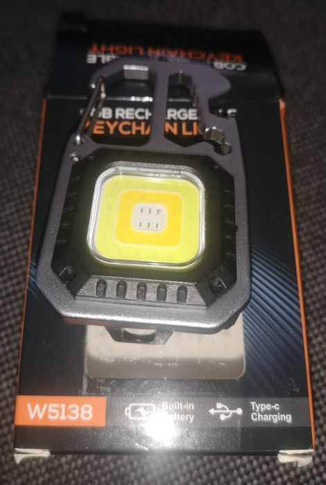 Brelok LED z multitool